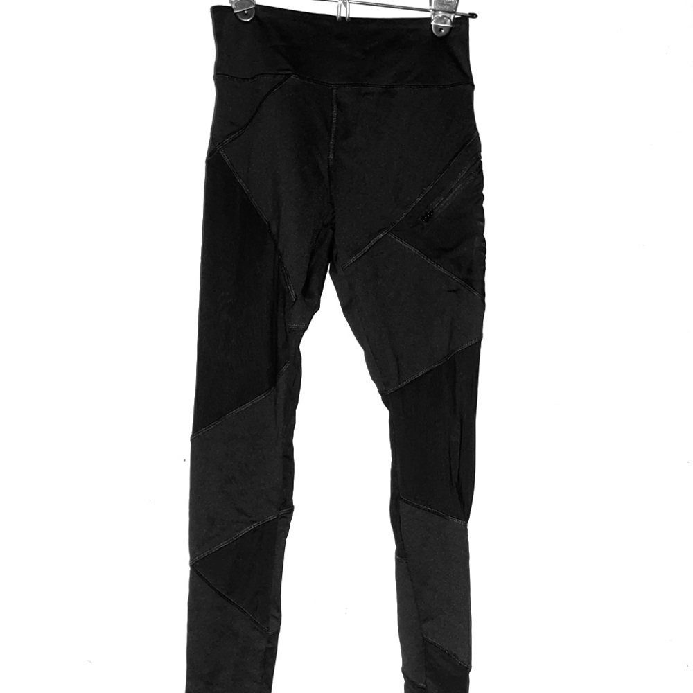 Forever21 black gym leggings with mesh paneling